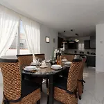 Villa Melua